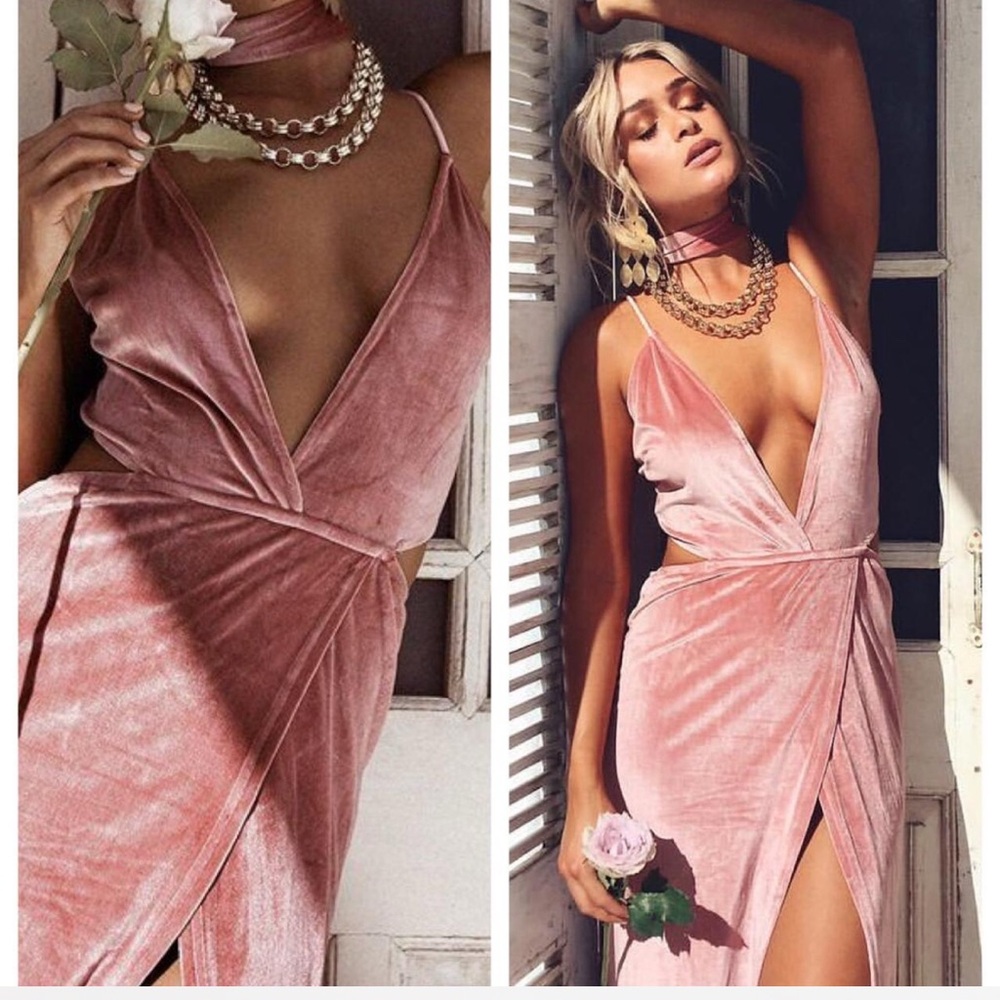Sabo Skirt Formal Grazia Velvet Maxi Dress Pink Blush Size XS Choker/Belt Deep V